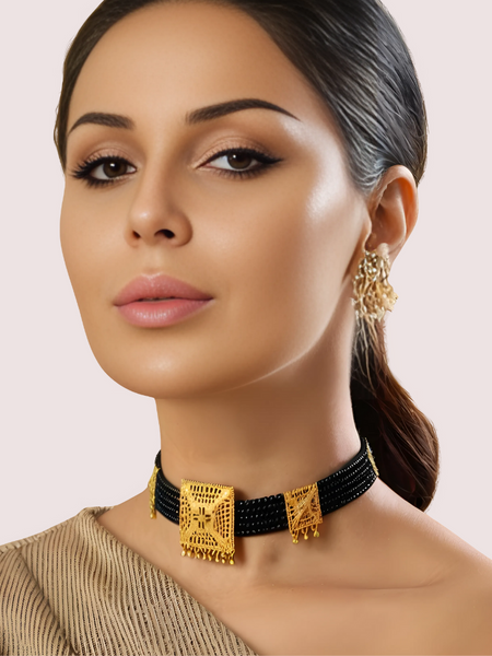 Traditional Gold-Plated Black Beaded Necklace with Square Pendant Design