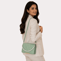 Elegant Pearl Chain Crossbody Handbag